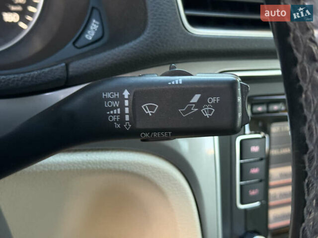 Синий Фольксваген Пассат, объемом двигателя 1.8 л и пробегом 229 тыс. км за 7999 $, фото 41 на Automoto.ua