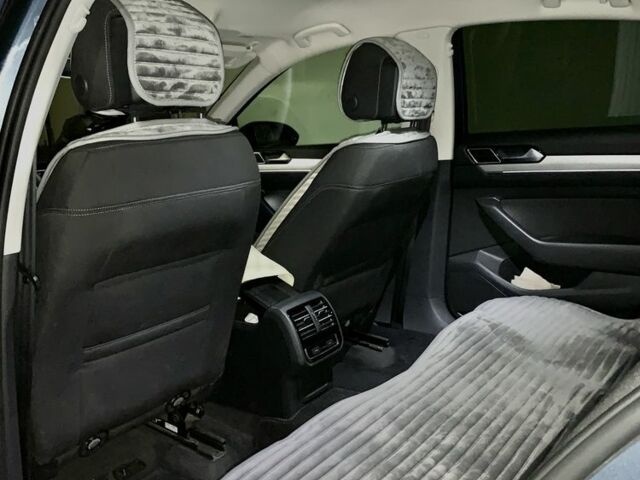 Синій Фольксваген Пассат, об'ємом двигуна 1.8 л та пробігом 130 тис. км за 15500 $, фото 13 на Automoto.ua