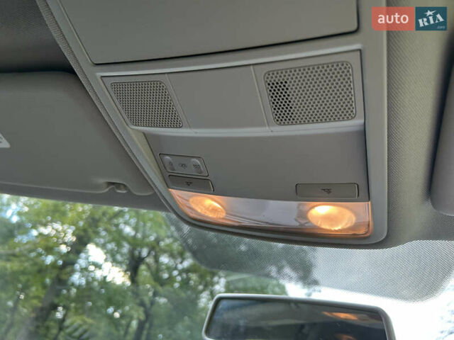 Синій Фольксваген Пассат, об'ємом двигуна 1.8 л та пробігом 112 тис. км за 12400 $, фото 38 на Automoto.ua