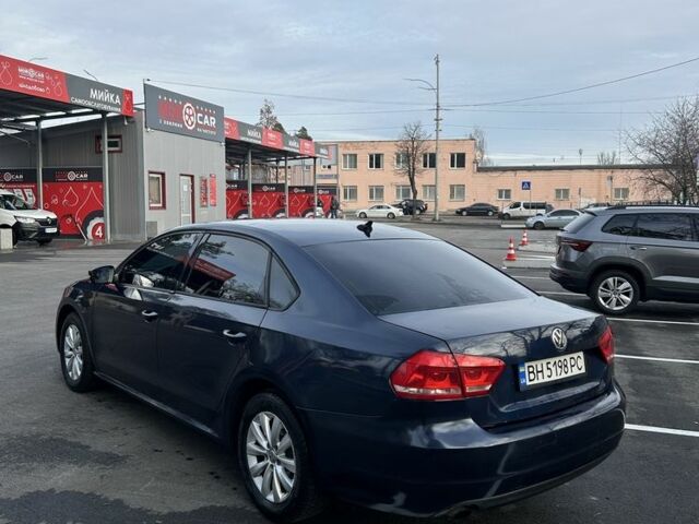 Синий Фольксваген Пассат, объемом двигателя 1.8 л и пробегом 238 тыс. км за 8000 $, фото 5 на Automoto.ua