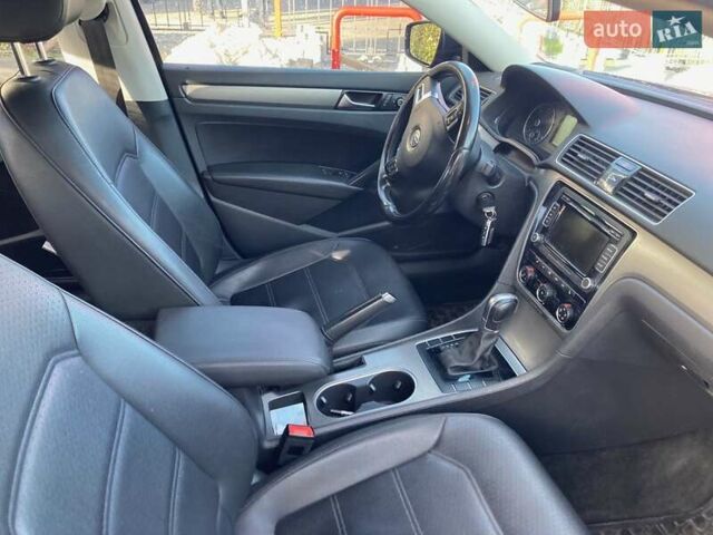 Синий Фольксваген Пассат, объемом двигателя 1.97 л и пробегом 235 тыс. км за 13300 $, фото 9 на Automoto.ua