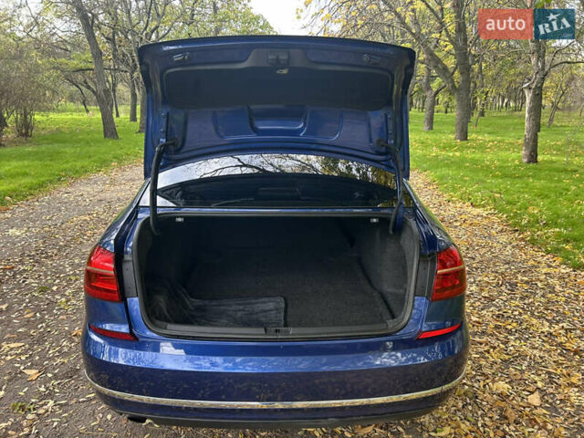 Синий Фольксваген Пассат, объемом двигателя 1.8 л и пробегом 112 тыс. км за 12400 $, фото 17 на Automoto.ua