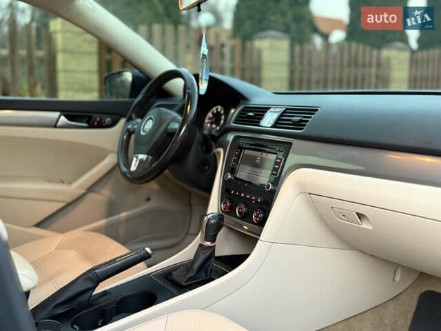 Синій Фольксваген Пассат, об'ємом двигуна 1.8 л та пробігом 215 тис. км за 9700 $, фото 7 на Automoto.ua