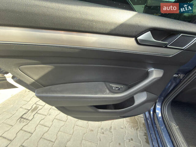 Синій Фольксваген Пассат, об'ємом двигуна 1.8 л та пробігом 157 тис. км за 18000 $, фото 11 на Automoto.ua