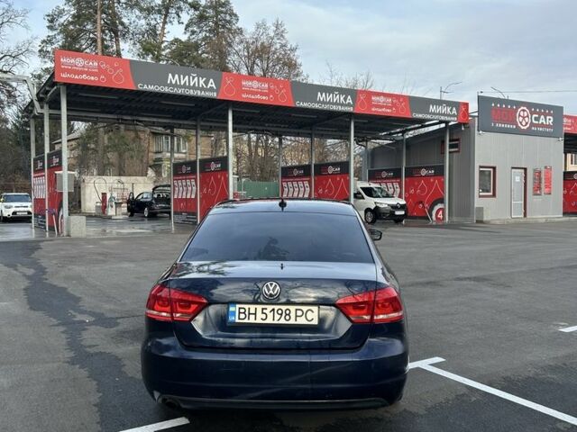 Синий Фольксваген Пассат, объемом двигателя 1.8 л и пробегом 238 тыс. км за 8000 $, фото 4 на Automoto.ua