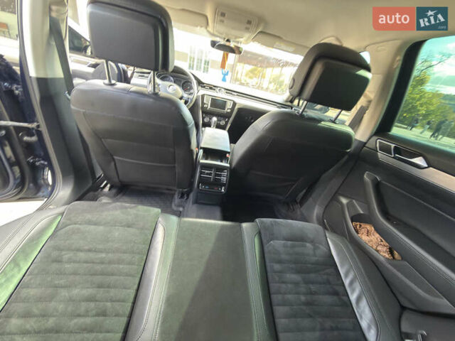 Синій Фольксваген Пассат, об'ємом двигуна 1.8 л та пробігом 157 тис. км за 18000 $, фото 3 на Automoto.ua