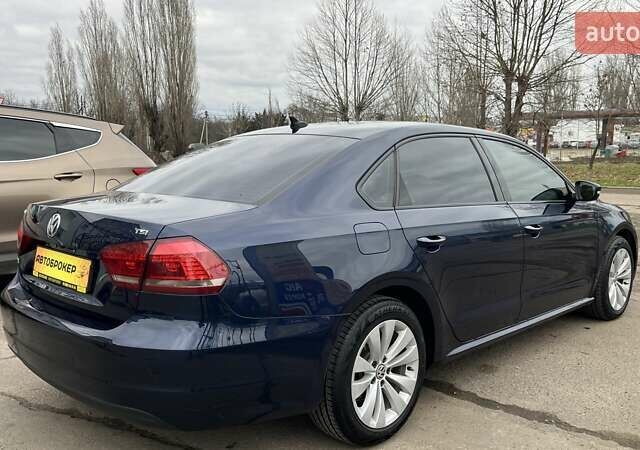 Синий Фольксваген Пассат, объемом двигателя 1.8 л и пробегом 150 тыс. км за 9700 $, фото 6 на Automoto.ua