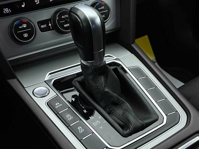 Синий Фольксваген Пассат, объемом двигателя 1.8 л и пробегом 149 тыс. км за 345 $, фото 14 на Automoto.ua