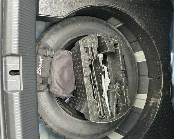 Синій Фольксваген Пассат, об'ємом двигуна 1.8 л та пробігом 112 тис. км за 12400 $, фото 17 на Automoto.ua