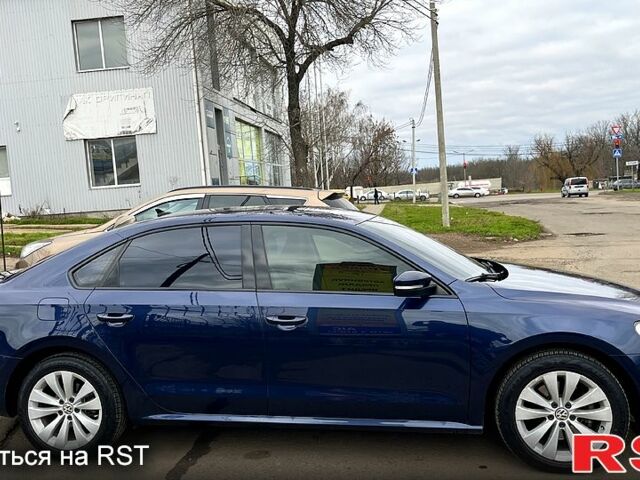 Синий Фольксваген Пассат, объемом двигателя 1.8 л и пробегом 239 тыс. км за 9700 $, фото 3 на Automoto.ua