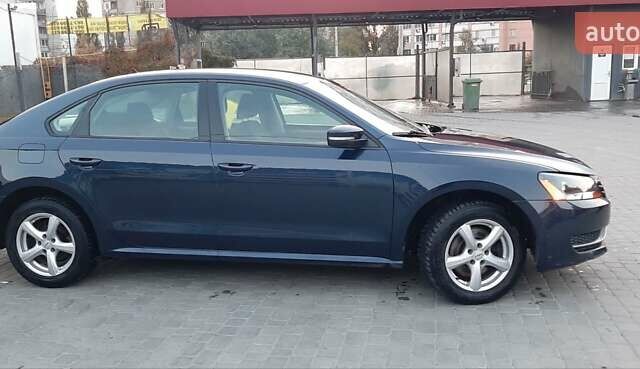 Синий Фольксваген Пассат, объемом двигателя 1.8 л и пробегом 157 тыс. км за 10700 $, фото 6 на Automoto.ua