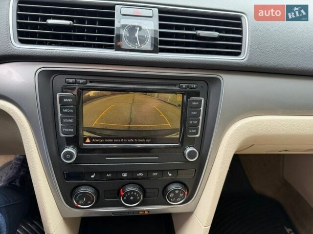 Синий Фольксваген Пассат, объемом двигателя 1.8 л и пробегом 264 тыс. км за 9900 $, фото 11 на Automoto.ua