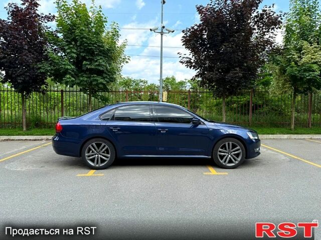 Синий Фольксваген Пассат, объемом двигателя 1.8 л и пробегом 170 тыс. км за 10400 $, фото 3 на Automoto.ua