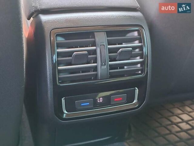 Синій Фольксваген Пассат, об'ємом двигуна 1.4 л та пробігом 96 тис. км за 17440 $, фото 12 на Automoto.ua