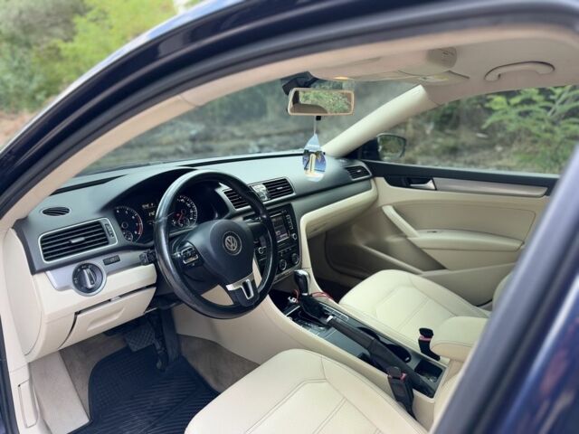 Синій Фольксваген Пассат, об'ємом двигуна 1.8 л та пробігом 210 тис. км за 9500 $, фото 7 на Automoto.ua