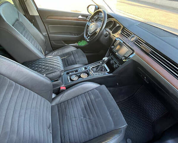 Синий Фольксваген Пассат, объемом двигателя 2 л и пробегом 220 тыс. км за 17400 $, фото 8 на Automoto.ua