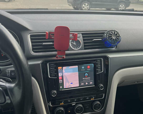 Синий Фольксваген Пассат, объемом двигателя 1.8 л и пробегом 100 тыс. км за 15200 $, фото 13 на Automoto.ua