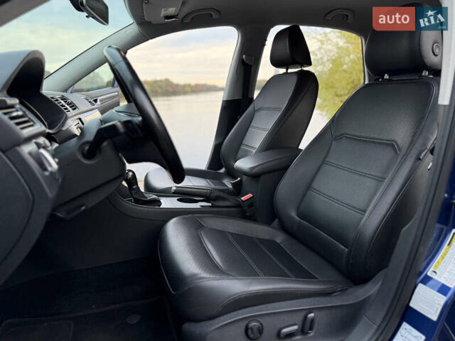 Синий Фольксваген Пассат, объемом двигателя 1.8 л и пробегом 180 тыс. км за 11500 $, фото 29 на Automoto.ua