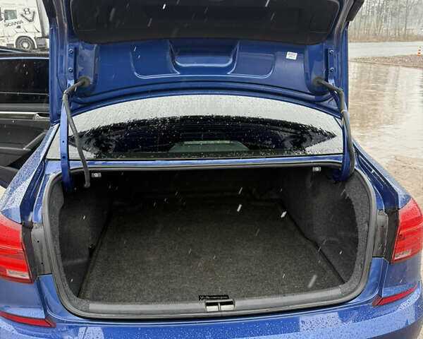 Синий Фольксваген Пассат, объемом двигателя 1.8 л и пробегом 197 тыс. км за 12599 $, фото 26 на Automoto.ua