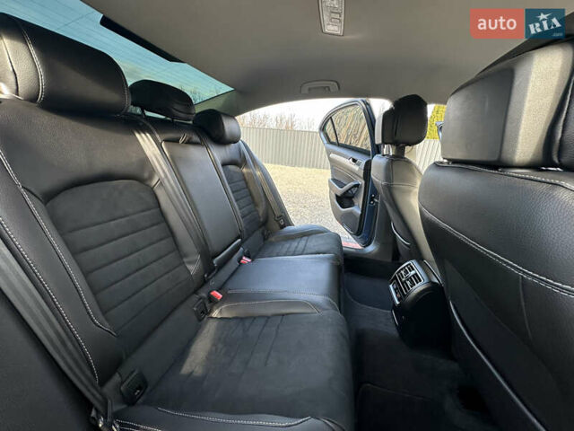 Синій Фольксваген Пассат, об'ємом двигуна 2 л та пробігом 262 тис. км за 16999 $, фото 19 на Automoto.ua