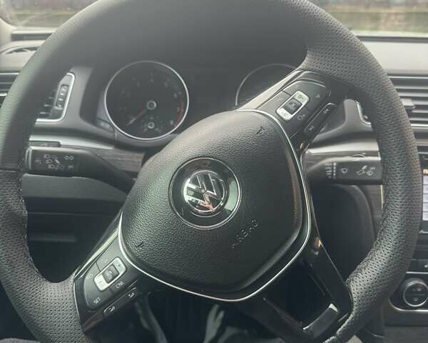 Синій Фольксваген Пассат, об'ємом двигуна 1.8 л та пробігом 196 тис. км за 13500 $, фото 9 на Automoto.ua