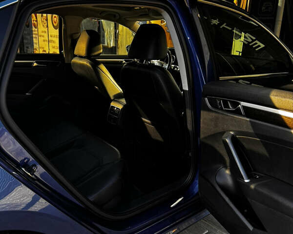 Синий Фольксваген Пассат, объемом двигателя 1.8 л и пробегом 180 тыс. км за 13300 $, фото 13 на Automoto.ua