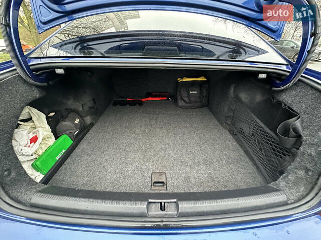 Синій Фольксваген Пассат, об'ємом двигуна 1.8 л та пробігом 173 тис. км за 13800 $, фото 9 на Automoto.ua