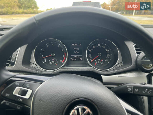 Синій Фольксваген Пассат, об'ємом двигуна 1.8 л та пробігом 120 тис. км за 15000 $, фото 10 на Automoto.ua
