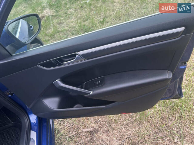 Синій Фольксваген Пассат, об'ємом двигуна 1.8 л та пробігом 270 тис. км за 11800 $, фото 22 на Automoto.ua