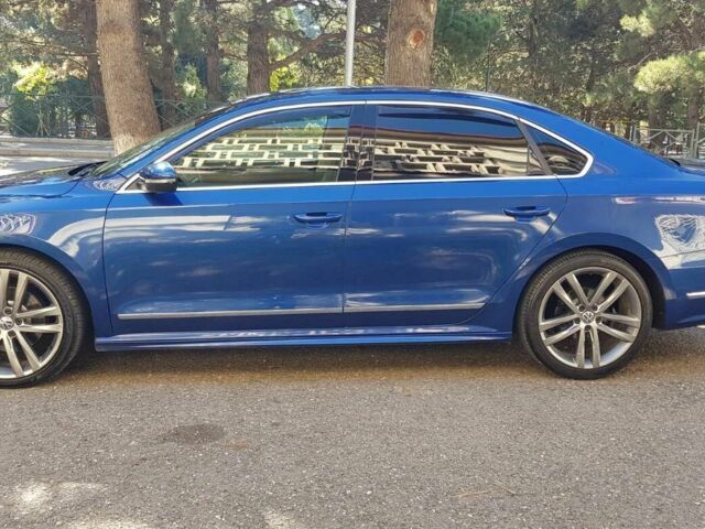 Синий Фольксваген Пассат, объемом двигателя 1.8 л и пробегом 157 тыс. км за 12999 $, фото 3 на Automoto.ua