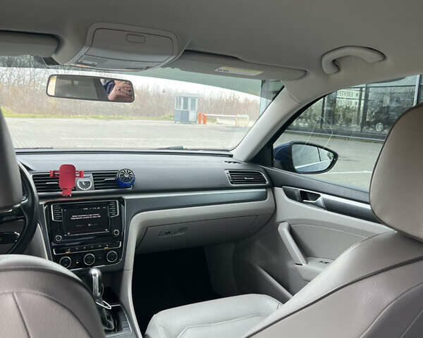 Синий Фольксваген Пассат, объемом двигателя 1.8 л и пробегом 100 тыс. км за 15200 $, фото 18 на Automoto.ua