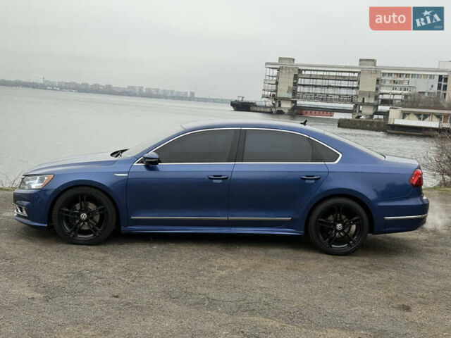 Синий Фольксваген Пассат, объемом двигателя 1.8 л и пробегом 173 тыс. км за 11000 $, фото 4 на Automoto.ua