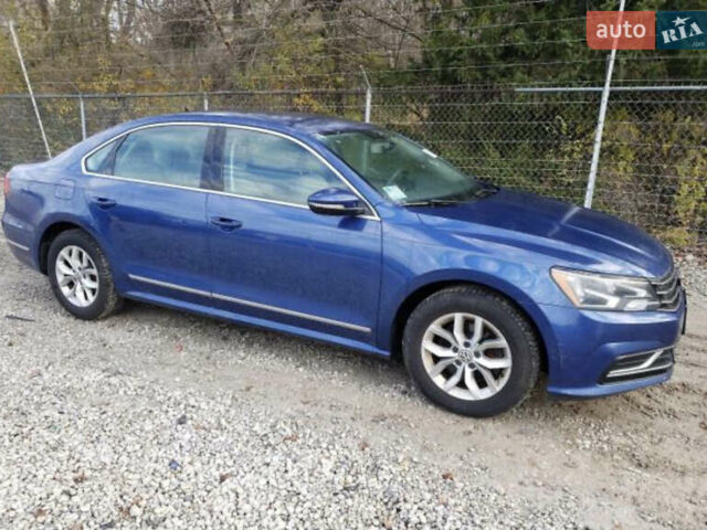 Синій Фольксваген Пассат, об'ємом двигуна 1.8 л та пробігом 210 тис. км за 2400 $, фото 3 на Automoto.ua