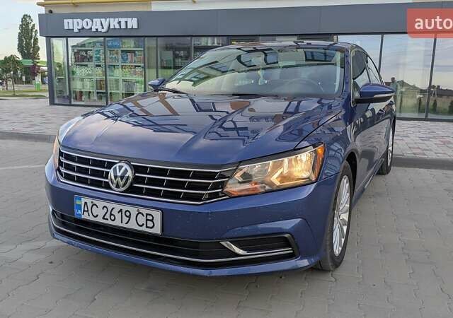 Синий Фольксваген Пассат, объемом двигателя 1.8 л и пробегом 168 тыс. км за 12300 $, фото 17 на Automoto.ua