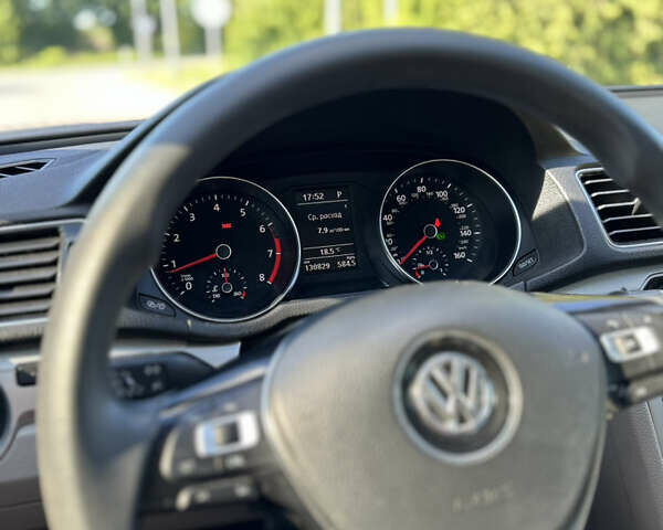 Синий Фольксваген Пассат, объемом двигателя 1.8 л и пробегом 145 тыс. км за 12200 $, фото 3 на Automoto.ua