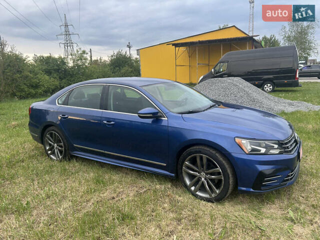 Синій Фольксваген Пассат, об'ємом двигуна 1.8 л та пробігом 270 тис. км за 11800 $, фото 13 на Automoto.ua