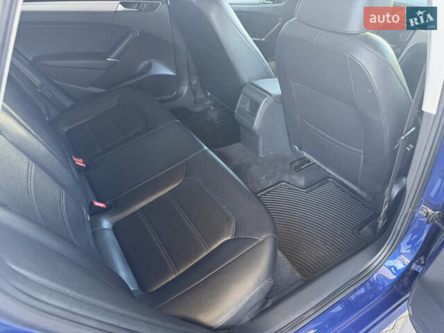 Синий Фольксваген Пассат, объемом двигателя 1.8 л и пробегом 110 тыс. км за 12800 $, фото 11 на Automoto.ua