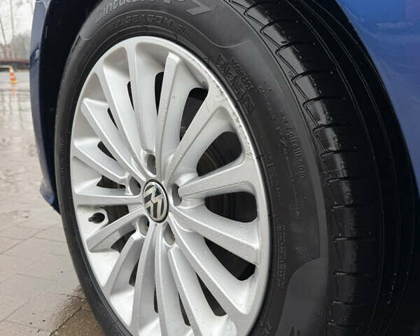 Синий Фольксваген Пассат, объемом двигателя 1.8 л и пробегом 197 тыс. км за 12599 $, фото 11 на Automoto.ua