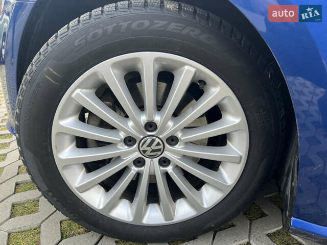 Синий Фольксваген Пассат, объемом двигателя 1.8 л и пробегом 78 тыс. км за 13900 $, фото 11 на Automoto.ua