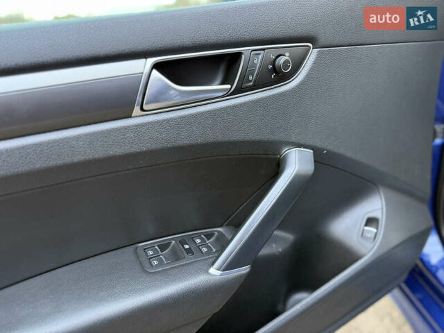 Синий Фольксваген Пассат, объемом двигателя 1.8 л и пробегом 180 тыс. км за 11500 $, фото 32 на Automoto.ua