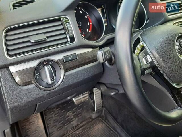 Синий Фольксваген Пассат, объемом двигателя 1.8 л и пробегом 115 тыс. км за 16500 $, фото 7 на Automoto.ua