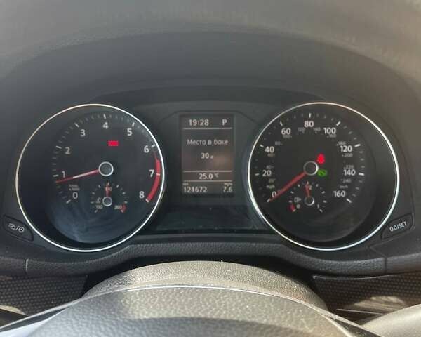 Фольксваген Пассат 2016 в Киеве на Automoto.ua Синий Фольксваген Пассат, объемом двигателя 1.8 л и пробегом 123 тыс. км за 11400 $, фото 11 на Automoto.ua