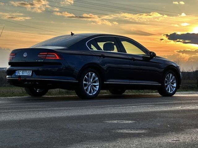 Синий Фольксваген Пассат, объемом двигателя 1.6 л и пробегом 209 тыс. км за 16000 $, фото 11 на Automoto.ua