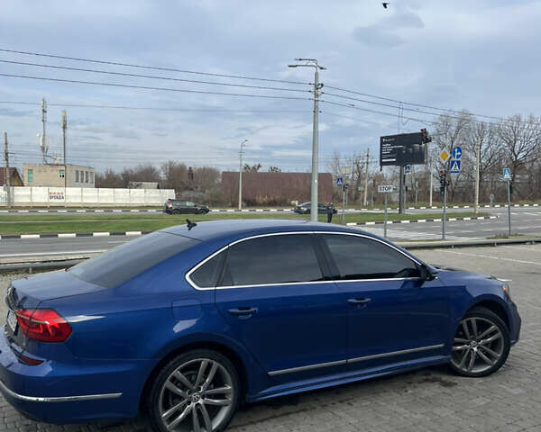 Синий Фольксваген Пассат, объемом двигателя 1.8 л и пробегом 100 тыс. км за 15200 $, фото 6 на Automoto.ua