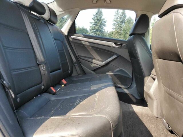 Синій Фольксваген Пассат, об'ємом двигуна 1.8 л та пробігом 129 тис. км за 1400 $, фото 9 на Automoto.ua