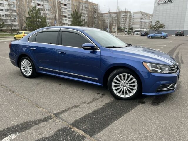 Синий Фольксваген Пассат, объемом двигателя 1.8 л и пробегом 90 тыс. км за 15000 $, фото 1 на Automoto.ua
