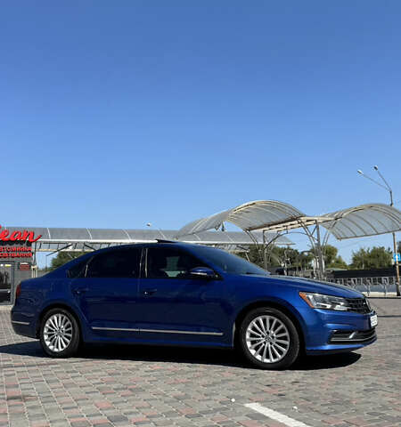 Синий Фольксваген Пассат, объемом двигателя 1.8 л и пробегом 160 тыс. км за 14500 $, фото 1 на Automoto.ua