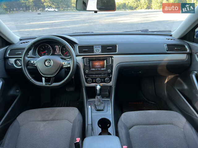 Фольксваген Пассат 2016 в Павлограде на Automoto.ua Синий Фольксваген Пассат, объемом двигателя 1.8 л и пробегом 187 тыс. км за 9400 $, фото 15 на Automoto.ua