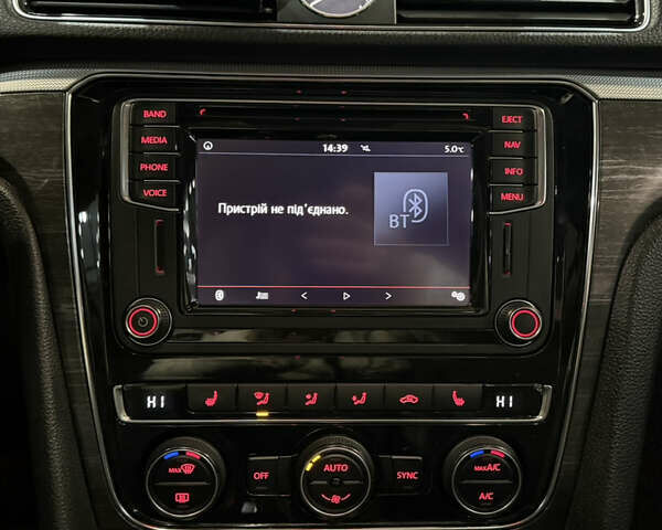 Синій Фольксваген Пассат, об'ємом двигуна 1.78 л та пробігом 159 тис. км за 11500 $, фото 22 на Automoto.ua