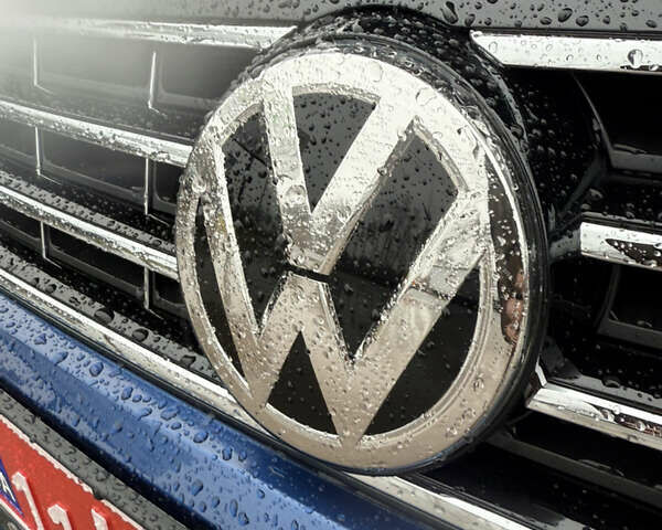 Синий Фольксваген Пассат, объемом двигателя 1.8 л и пробегом 197 тыс. км за 12599 $, фото 38 на Automoto.ua